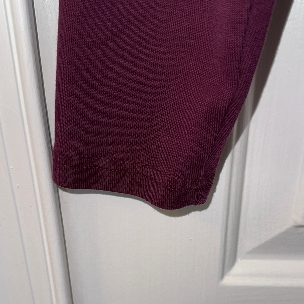 Eddie Bauer Deep Burgundy V-Neck Long Sleeve Top size Medium - Picture 11 of 13